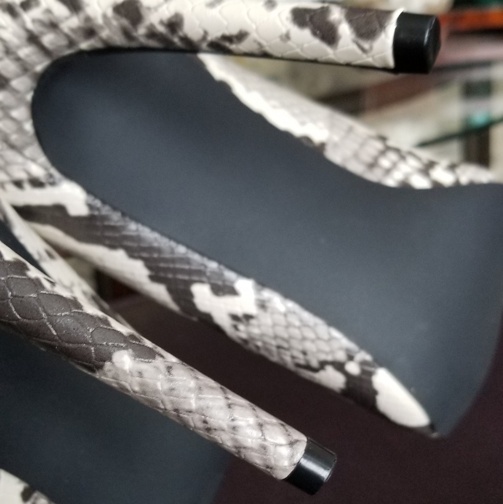 🆕️⬇️🎉 HOST PICK🎉 Madden Girl MACI Snakeskin Stiletto Pumps - Picture 5 of 8